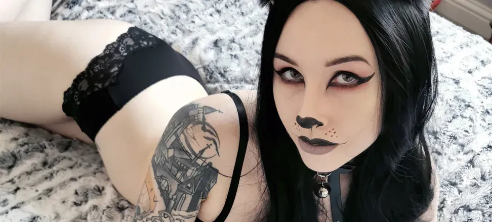 OnlyFans cuenta vampyrbrat header 2