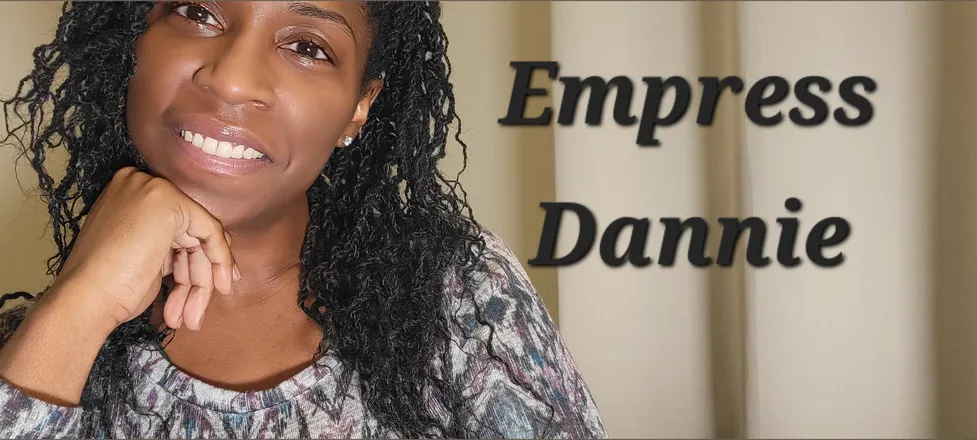OnlyFans cuenta empressdannie header 2