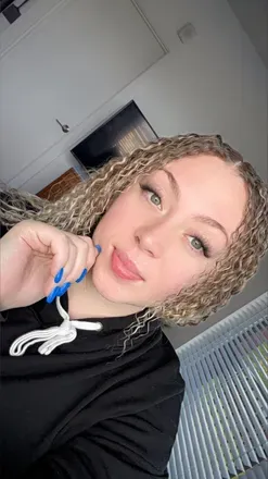 OnlyFans cuenta missmelons404 avatar 1