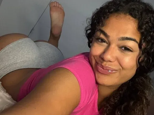 OnlyFans cuenta misslightskin4 header 2