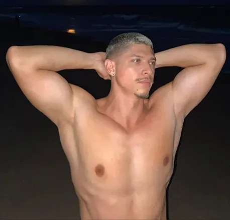 OnlyFans cuenta imgustoso avatar 1