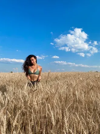 OnlyFans cuenta heynelly header 2