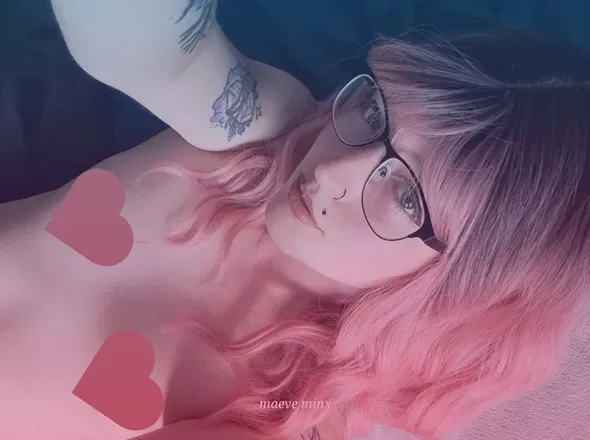 OnlyFans cuenta maeve_minx header 2