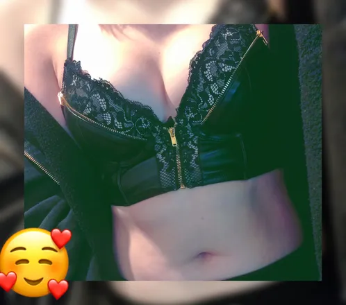 OnlyFans account  panda4122 avatar 1