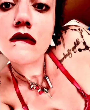 OnlyFans account  heelsandsquealz avatar 1