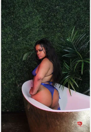 OnlyFans account  flexibarbie header 2