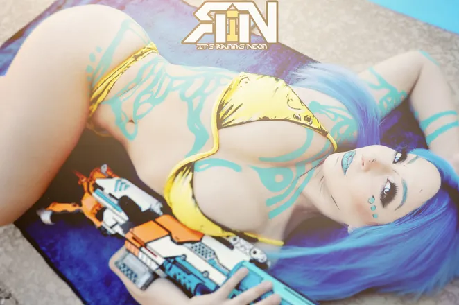 OnlyFans cuenta itsrainingneon header 2