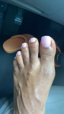 OnlyFans cuenta lovelyf2 header 2