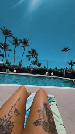 OnlyFans cuenta mamasgirl98 header 2