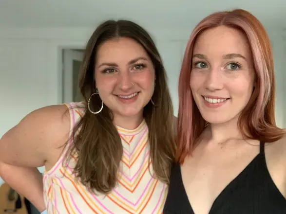 OnlyFans cuenta zoeandchloesneakpeek avatar 1