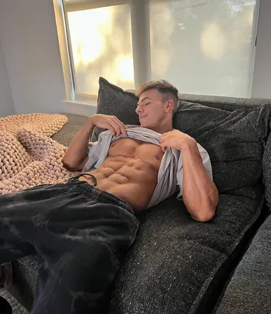 OnlyFans cuenta seanadams33 header 2