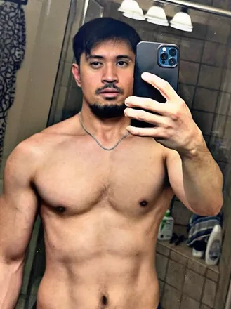 OnlyFans of miggymoreno