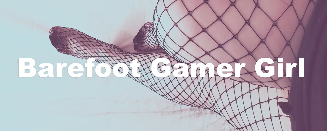 OnlyFans account  barefootgamergirl header 2