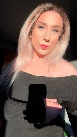 OnlyFans account  yagirllindseyxxx avatar 1