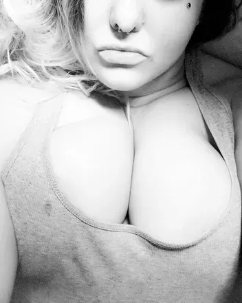 OnlyFans cuenta februarymoon avatar 1