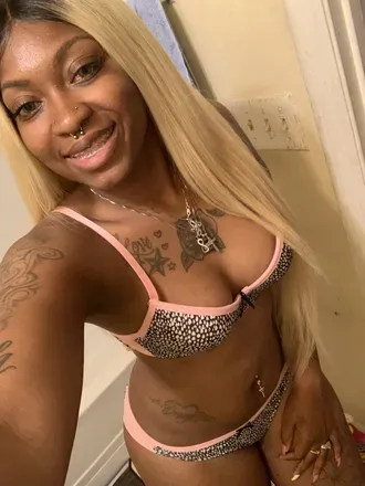 OnlyFans cuenta prettyasskei avatar 1
