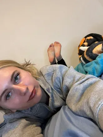 OnlyFans cuenta blondies_toes header 2
