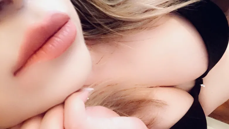 OnlyFans cuenta littlelatinaa69 header 2