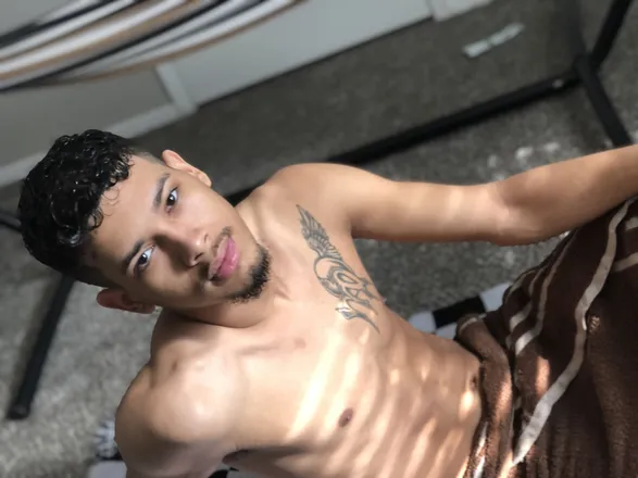 OnlyFans cuenta iknowyouseeit header 2