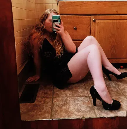 OnlyFans account  thatonewhitegirl20 avatar 1