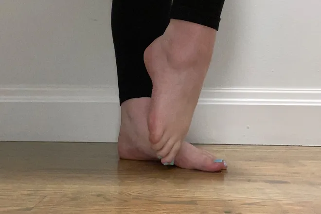 OnlyFans cuenta emstoesandfeet header 2