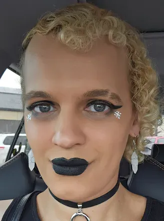 OnlyFans account  lunalite avatar 1