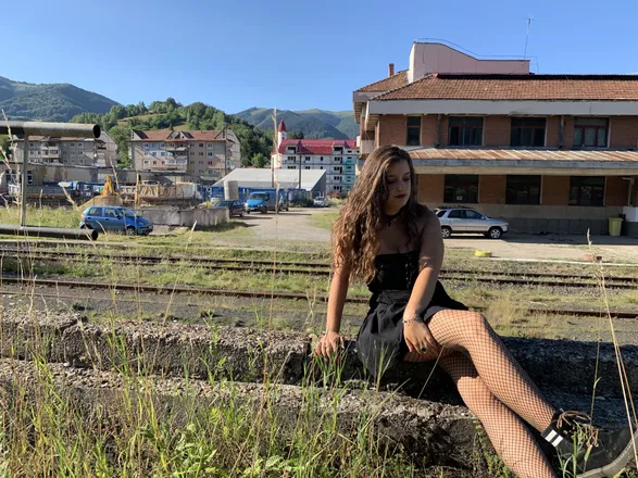 OnlyFans cuenta your.goddess.kim header 2