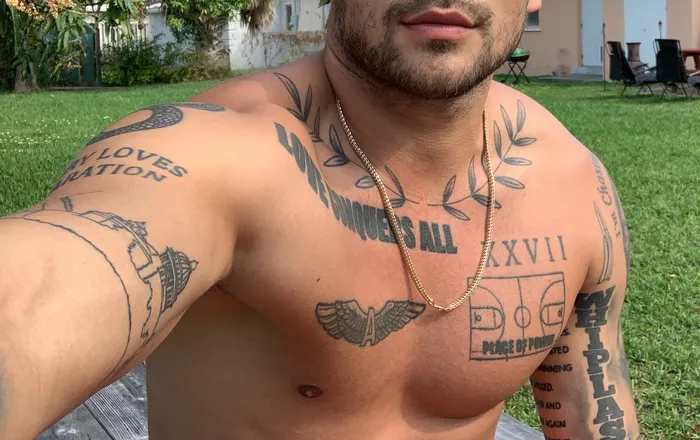 OnlyFans cuenta bvtorin header 2