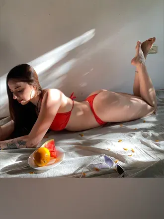 OnlyFans cuenta playwithsuzie header 2
