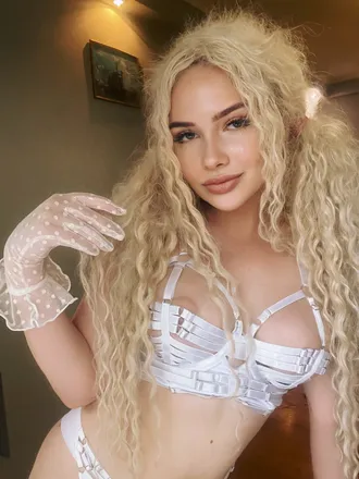 OnlyFans cuenta u244165161 header 2