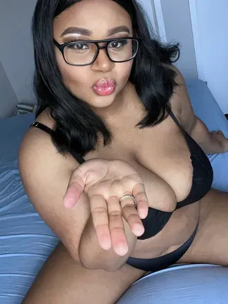 OnlyFans cuenta karmelmilkchocolate avatar 1
