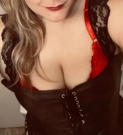 OnlyFans account  golden.blue.eyed.bbw avatar 1