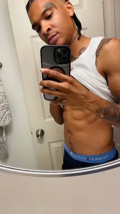 OnlyFans cuenta rickyfiner header 2