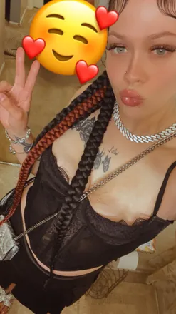 OnlyFans cuenta taysteetaay header 2