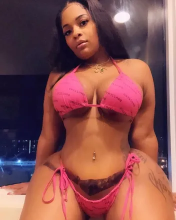OnlyFans cuenta u216620652 header 2