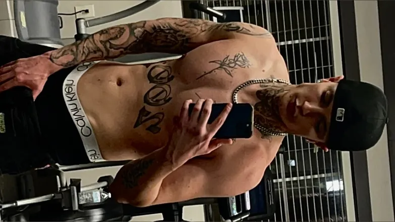 OnlyFans cuenta icy.mikey888 header 2