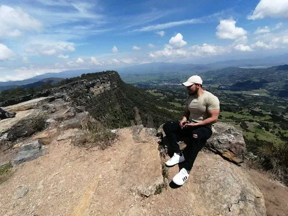 OnlyFans cuenta cesarjaimes header 2