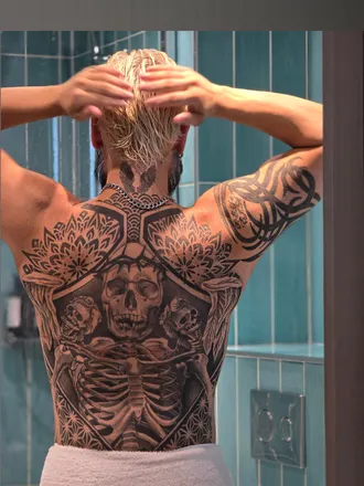 OnlyFans cuenta shytattooguy header 2