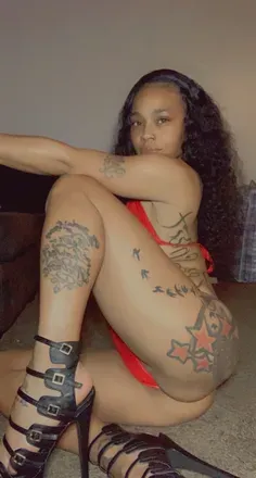 OnlyFans account  lightskinnbee avatar 1
