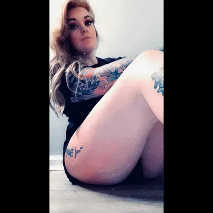 OnlyFans cuenta x_queenbee avatar 1