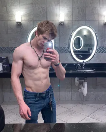 OnlyFans cuenta truemagikmike avatar 1