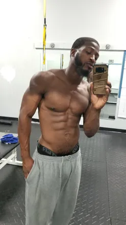 OnlyFans cuenta themanwithnoname header 2