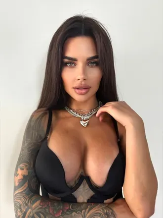 OnlyFans account  uralisha avatar 1