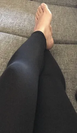 OnlyFans cuenta juicychunkytoez header 2