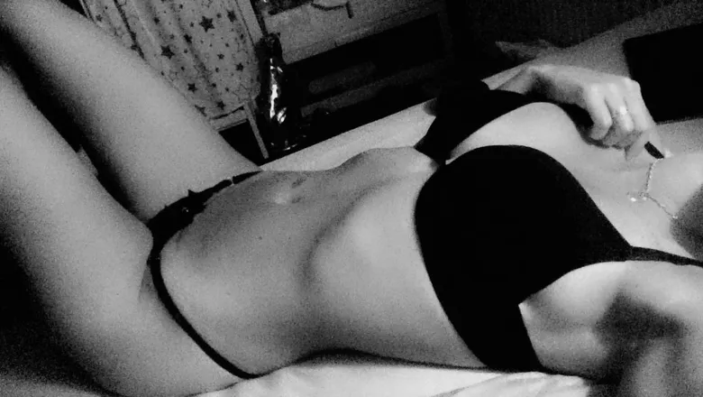OnlyFans cuenta quannalove header 2