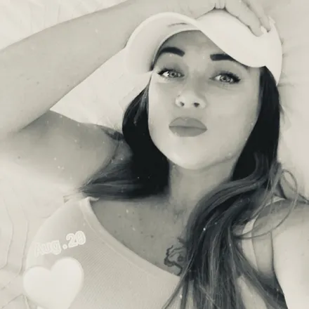 OnlyFans cuenta theonlyrenee7 header 2