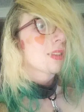 OnlyFans account  plushic_dream avatar 1