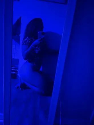 OnlyFans cuenta seeittobelieveit27 avatar 1