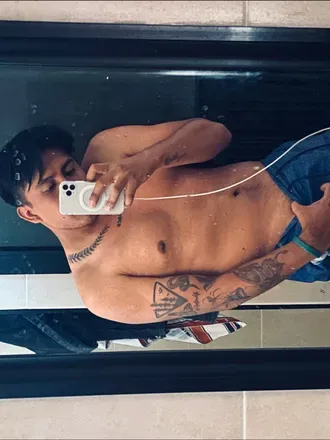 OnlyFans cuenta tusantotexxx header 2