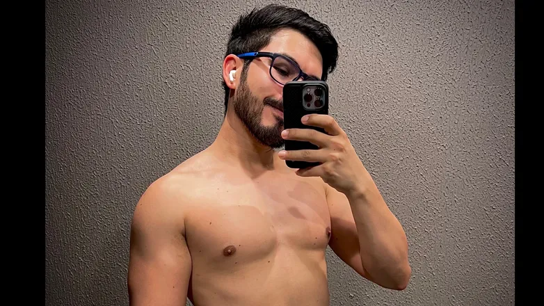 OnlyFans cuenta iamhardtraining header 2